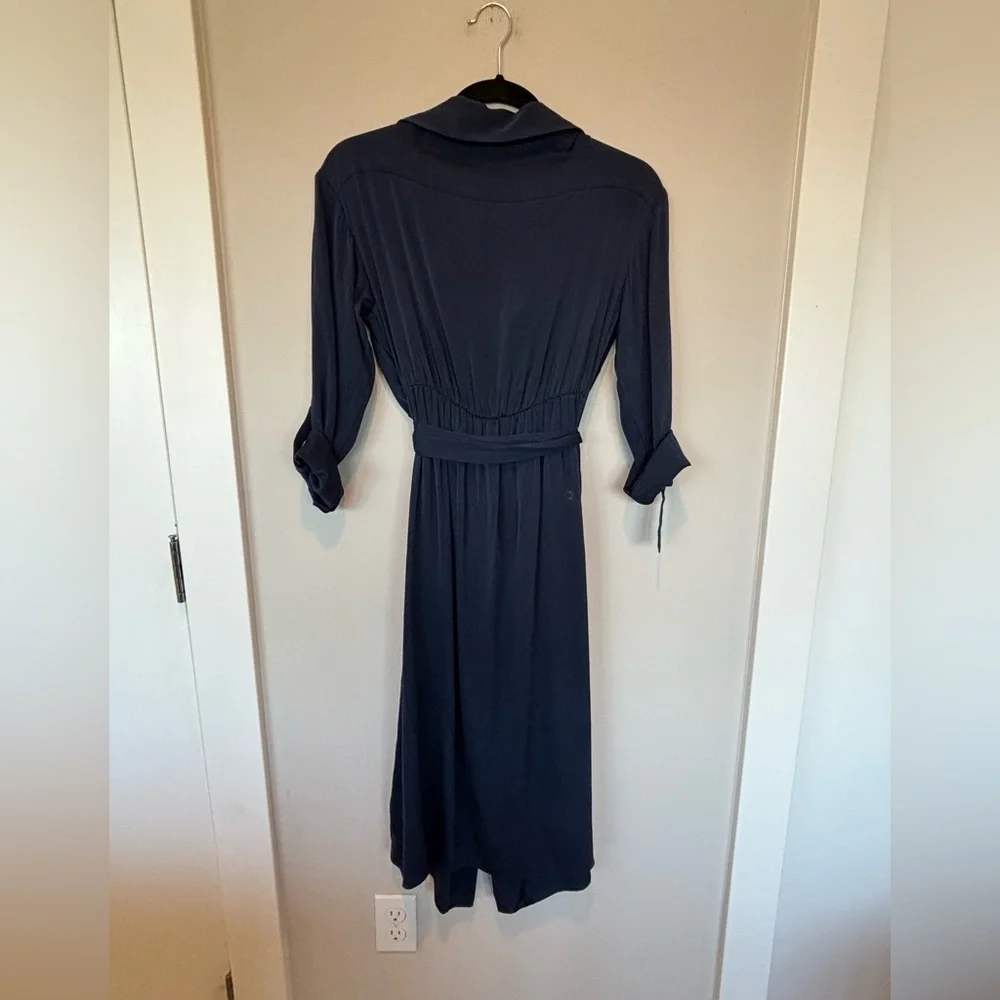 Alice + Olivia Deep Blue Long Sleeve Silk Dress 212 - Picture 2 of 9